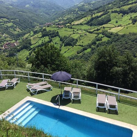 La Aldea Sonada Hotel Oviedo Kültér fotó