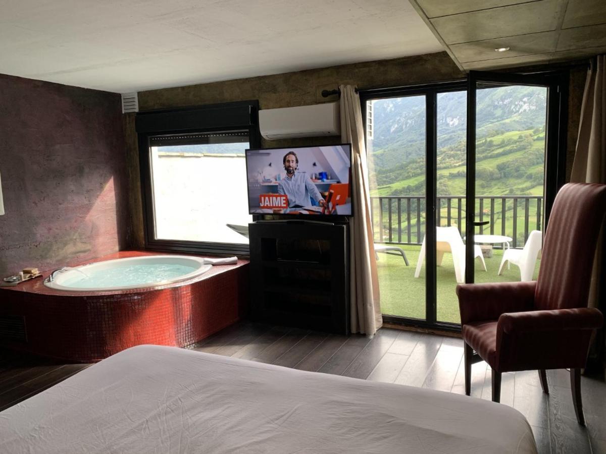 La Aldea Sonada Hotel Oviedo Kültér fotó